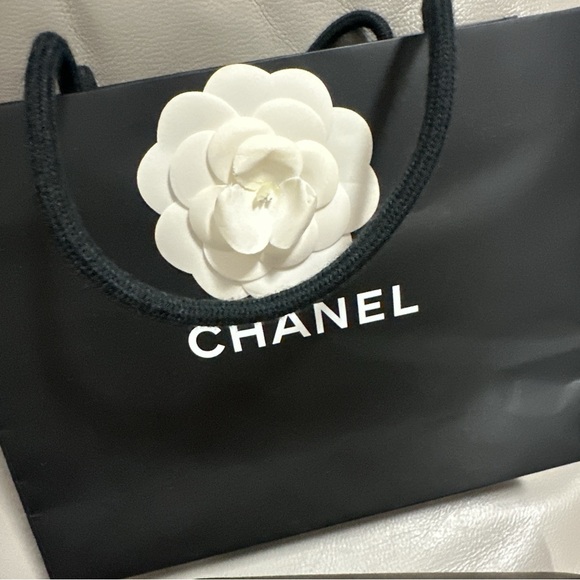 CHANEL CLASSIC CARD HOLDER - Picture 10 of 10